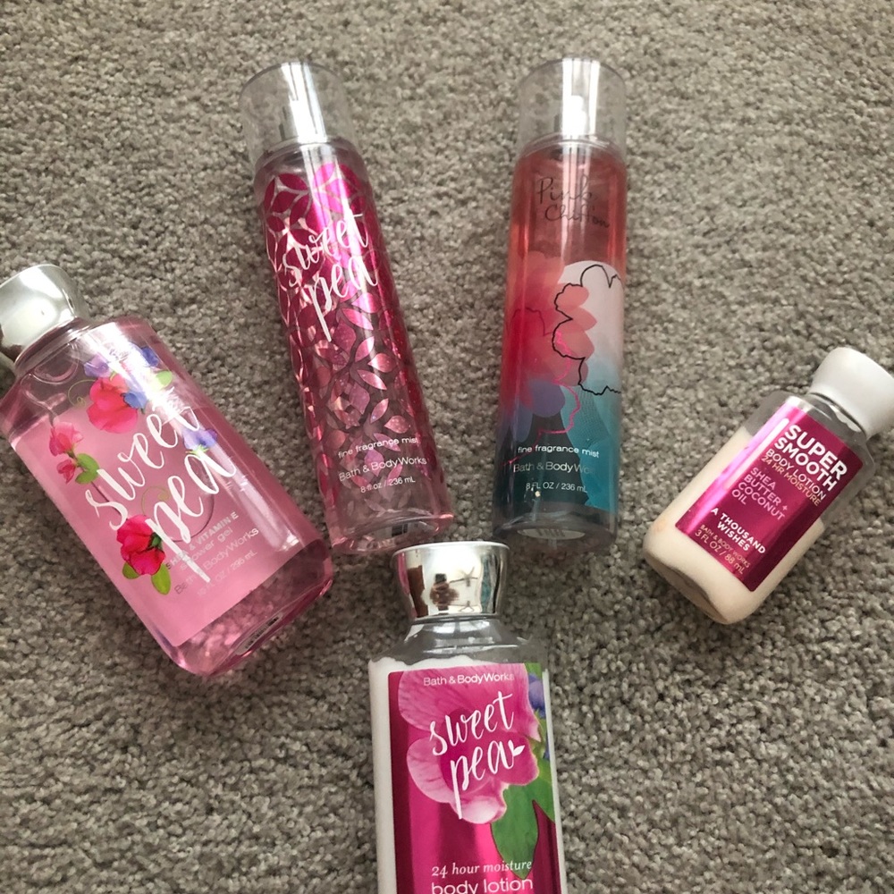 BATH AND BODY WORKS body wash/lotion/spray!
